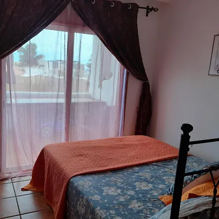 Paraiso Beachfront With 2 Bedrooms Apartment *