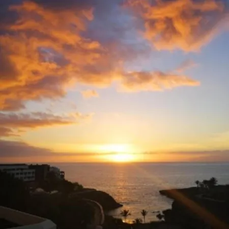 Paraiso Beachfront With 2 Bedrooms Apartment *
